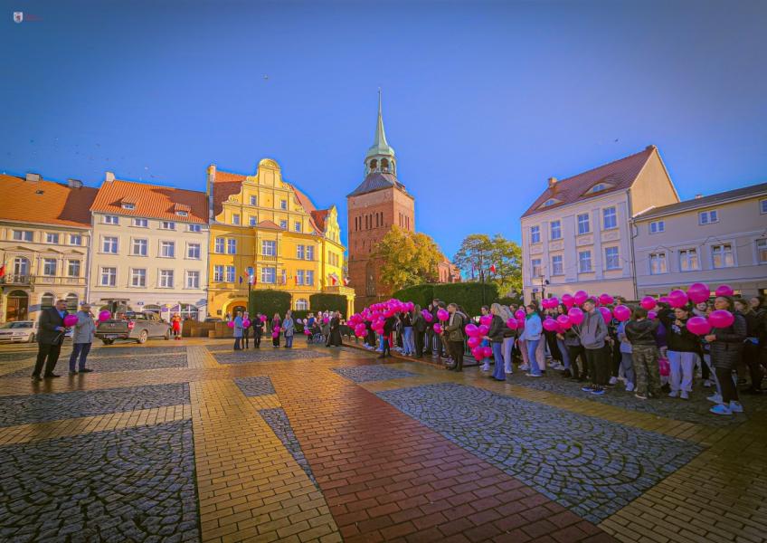 WYŁĄCZ RAKA  Różowy Marsz w Białogardzie