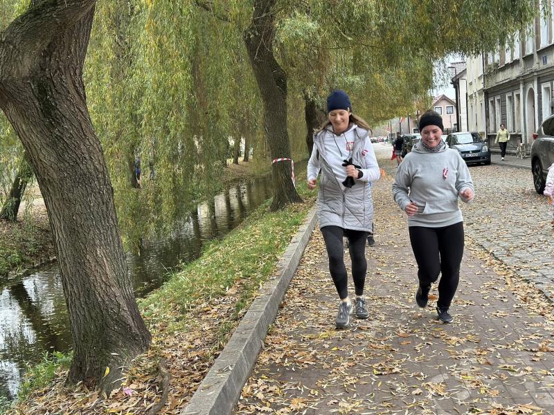 Niepodległość na sportowo – Białogard biegł w biało-czerwonych barwach