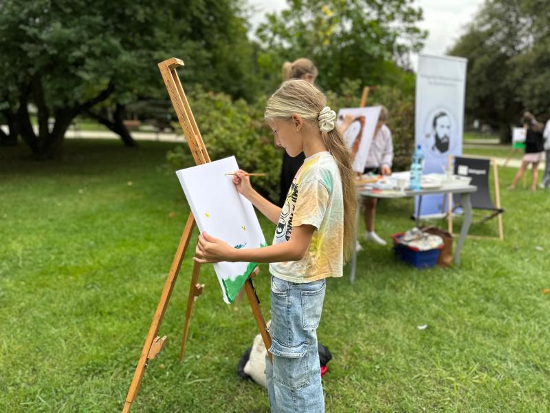 Plener Malarski w Białogardzie – miasto pełne kolorów i twórczej energii