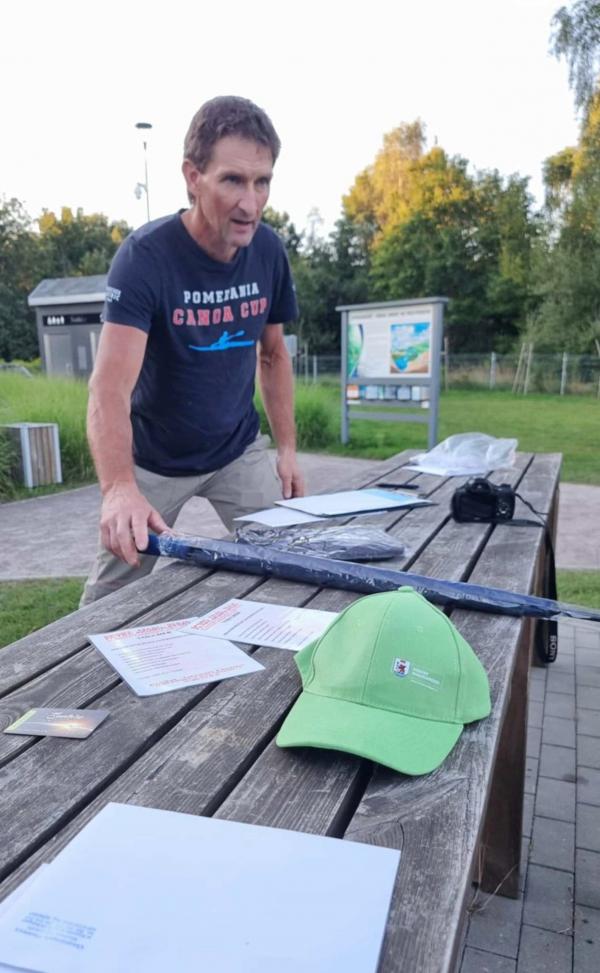 Płynęli, by pomóc Mauro – 12-godzinny maraton kajakowy na Parsęcie