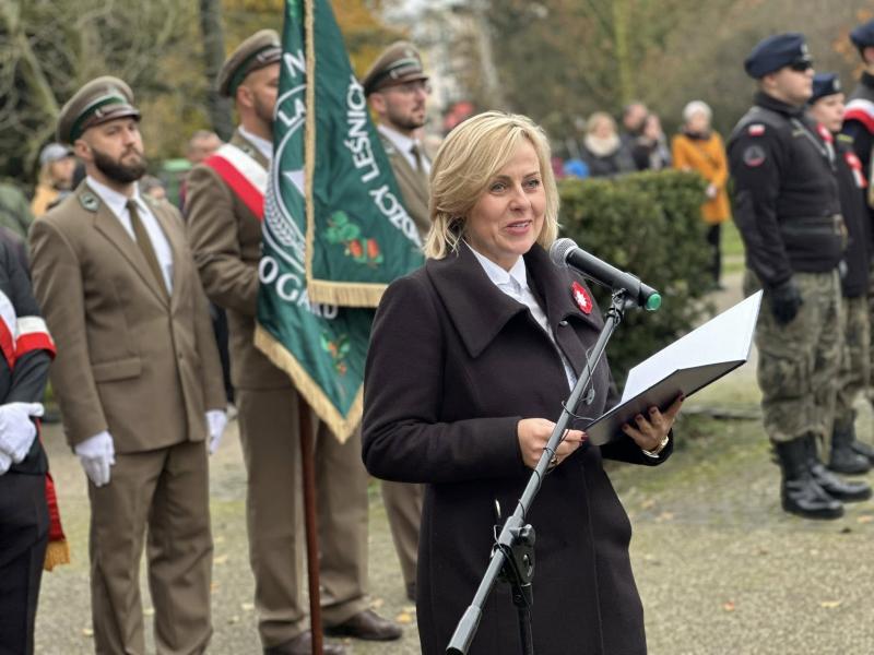 Wspólne świętowanie 107. rocznicy odzyskania niepodległości w Białogardzie