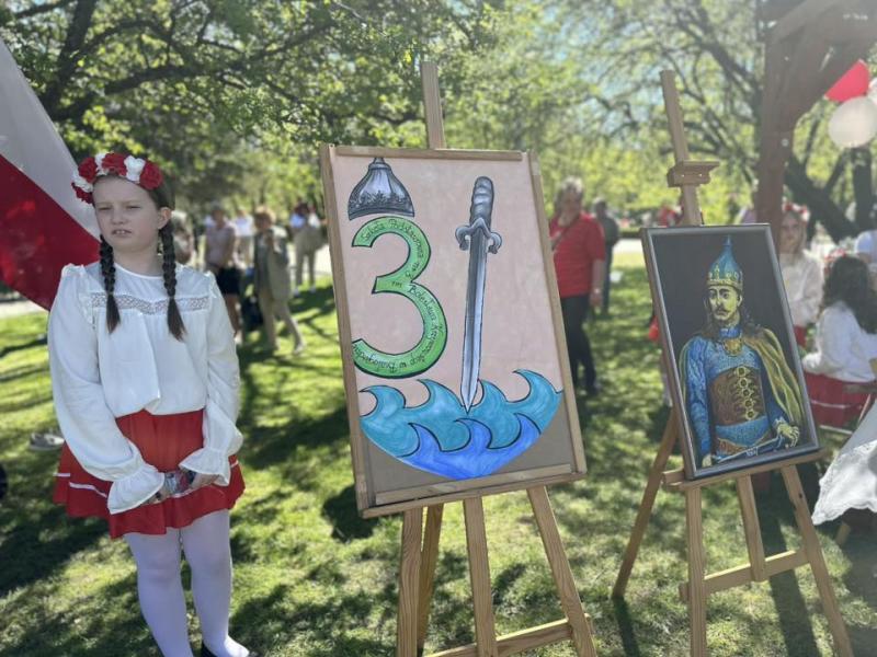 Święto flagi w sercu miasta. Rodzinny piknik pełen radości