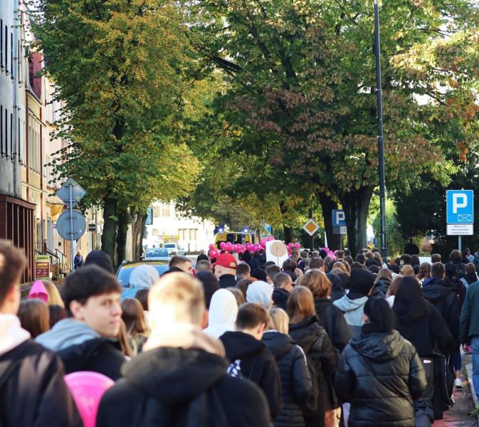 WYŁĄCZ RAKA  Różowy Marsz w Białogardzie