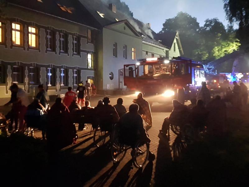 Pożar w Domu Pomocy Społecznej w Białogardzie - ZDJĘCIA - FILM
