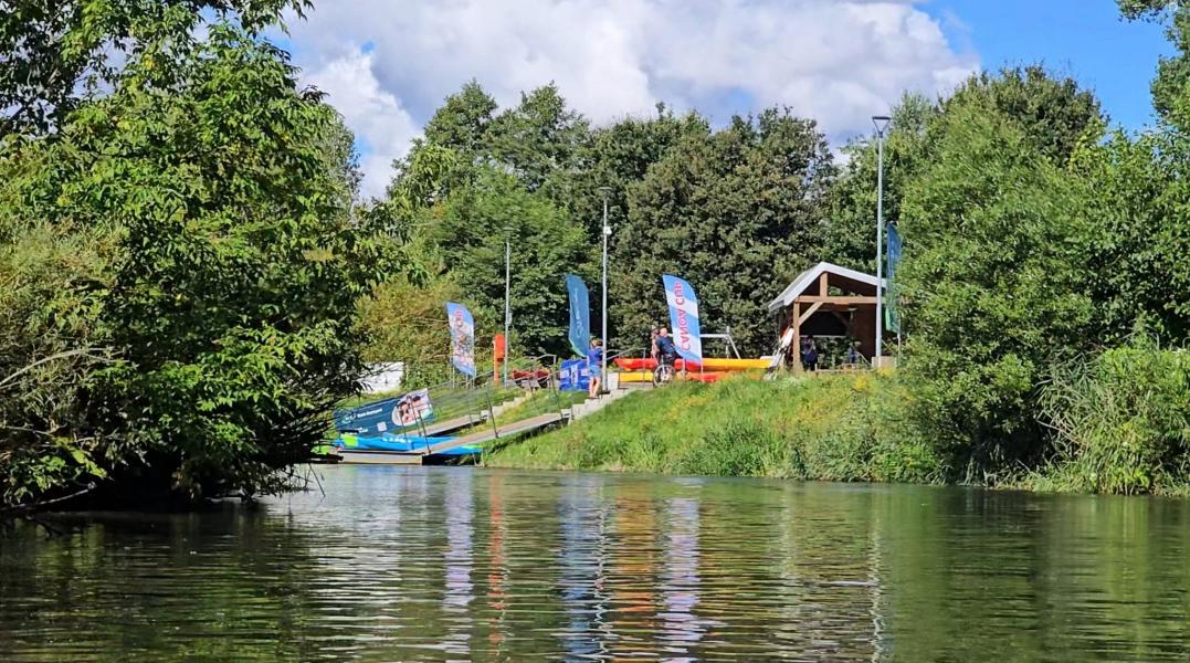 Płynęli, by pomóc Mauro – 12-godzinny maraton kajakowy na Parsęcie