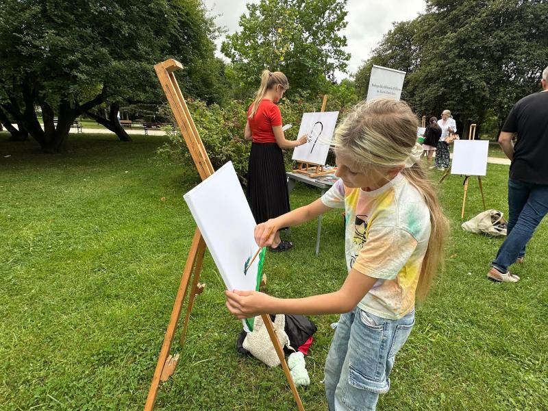 Plener Malarski w Białogardzie – miasto pełne kolorów i twórczej energii