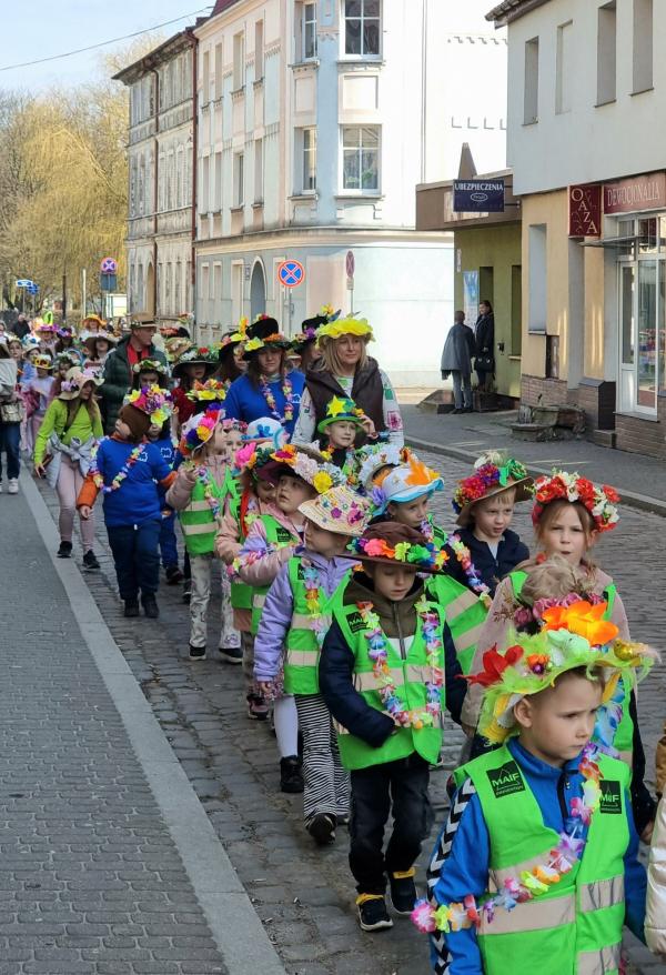 Białogardzka Parada Kapeluszy – radosne powitanie wiosny!