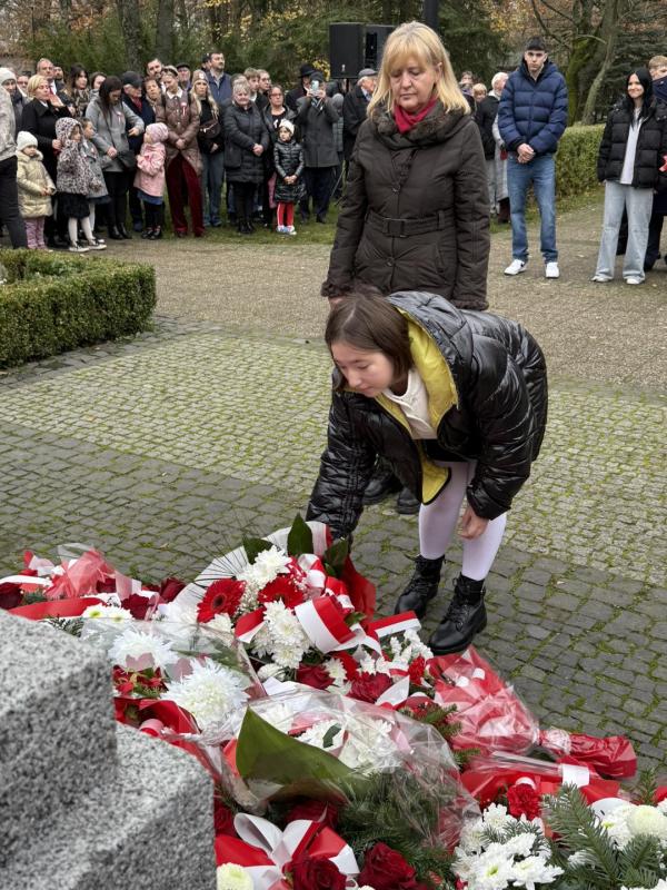 Wspólne świętowanie 107. rocznicy odzyskania niepodległości w Białogardzie