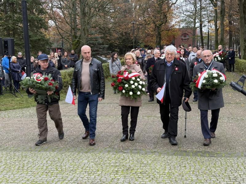 Wspólne świętowanie 107. rocznicy odzyskania niepodległości w Białogardzie