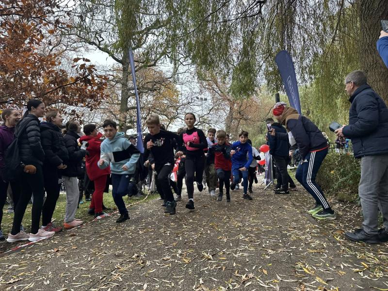 Niepodległość na sportowo – Białogard biegł w biało-czerwonych barwach