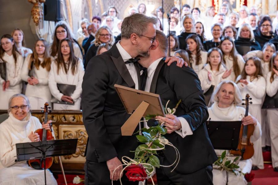 Jubileusz 15-lecia chóru Bel Canto wypełnił białogardzką świątynię muzyką