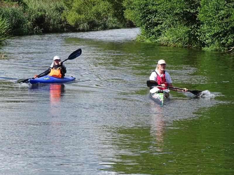 Płynęli, by pomóc Mauro – 12-godzinny maraton kajakowy na Parsęcie