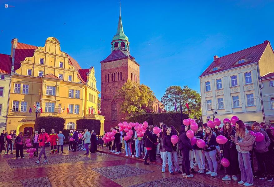 WYŁĄCZ RAKA  Różowy Marsz w Białogardzie