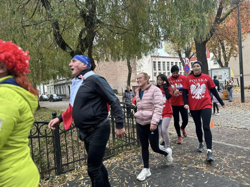 Niepodległość na sportowo – Białogard biegł w biało-czerwonych barwach