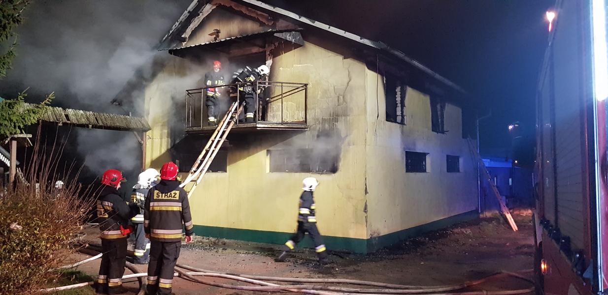 Ogromny pożar w stadninie koni Szczytniki w Lulewiczkach pod Białogardem. 