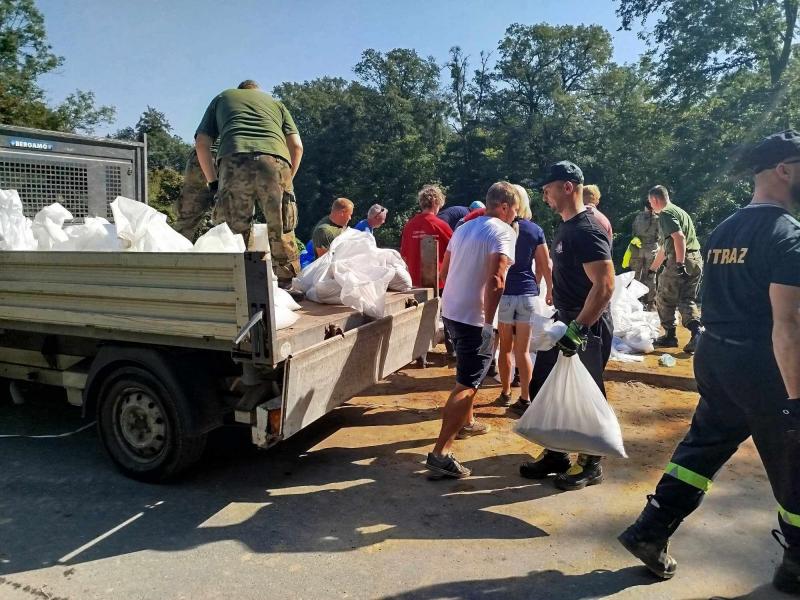 Strażacy z Białogardu wsparli akcję ratunkową na Dolnym Śląsku