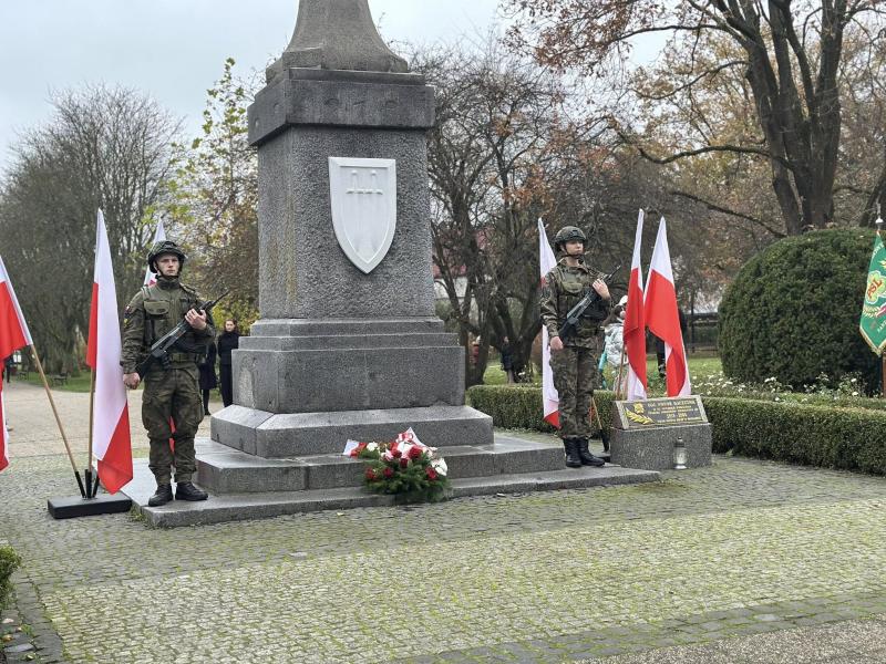 Wspólne świętowanie 107. rocznicy odzyskania niepodległości w Białogardzie