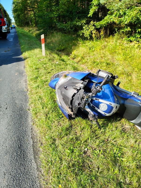 Wypadek drogowy na DW163 w miejscowości Moczyłki