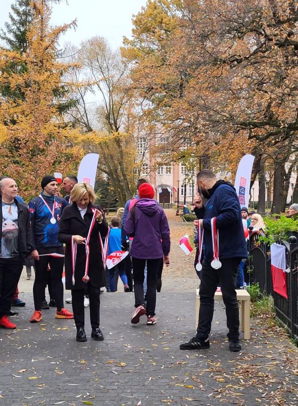 Niepodległość na sportowo – Białogard biegł w biało-czerwonych barwach