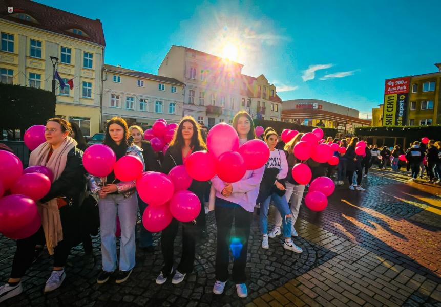 WYŁĄCZ RAKA  Różowy Marsz w Białogardzie