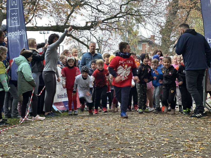 Niepodległość na sportowo – Białogard biegł w biało-czerwonych barwach