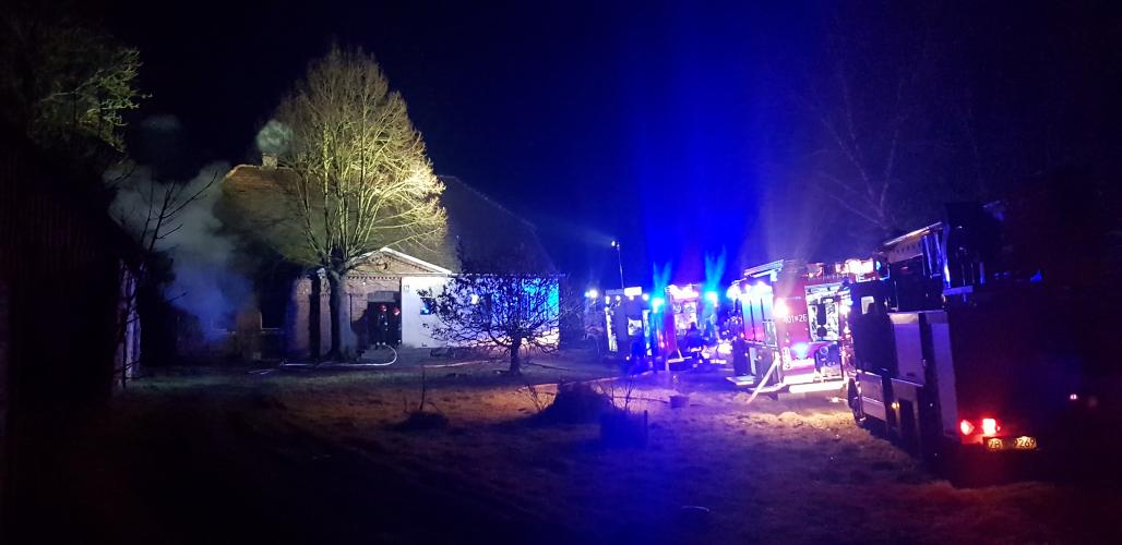 Pożar domu w Kowańczu pod Karlinem - jedna osoba poszkodowana! 